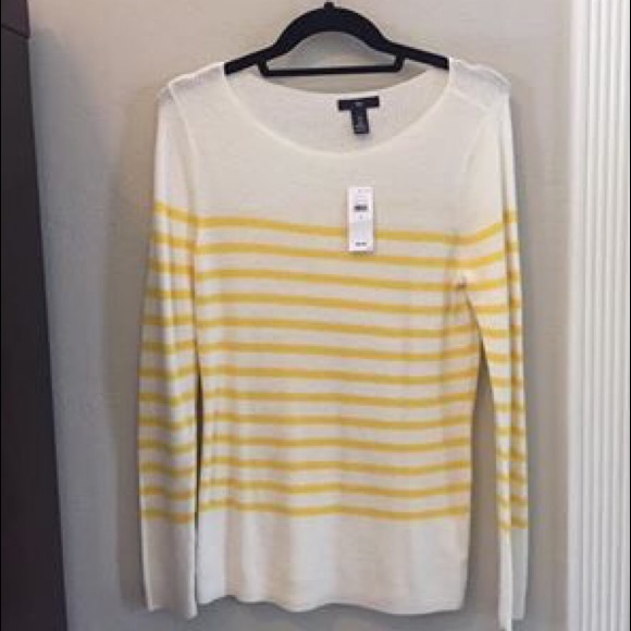 New yellow and white stripe knit sweater - Picture 1 of 4